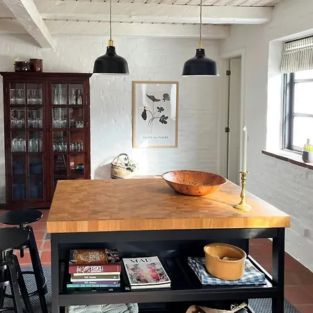 Family-friendly Oustrupgard With History Vakantiehuis *